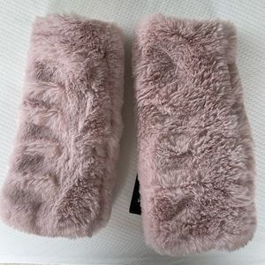 Pink faux fur fingerless gloves